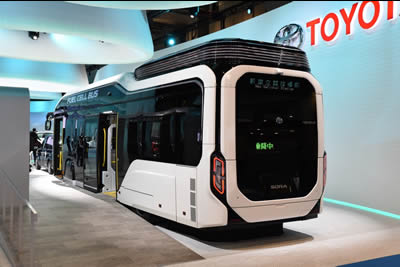 Toyota FC Bus Concept "SORA" 